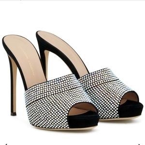 Giuseppe Zanotti suede heels